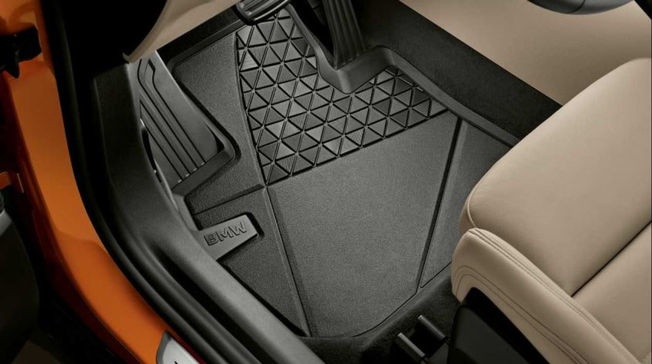 Черные передние резиновые коврики для BMW X1