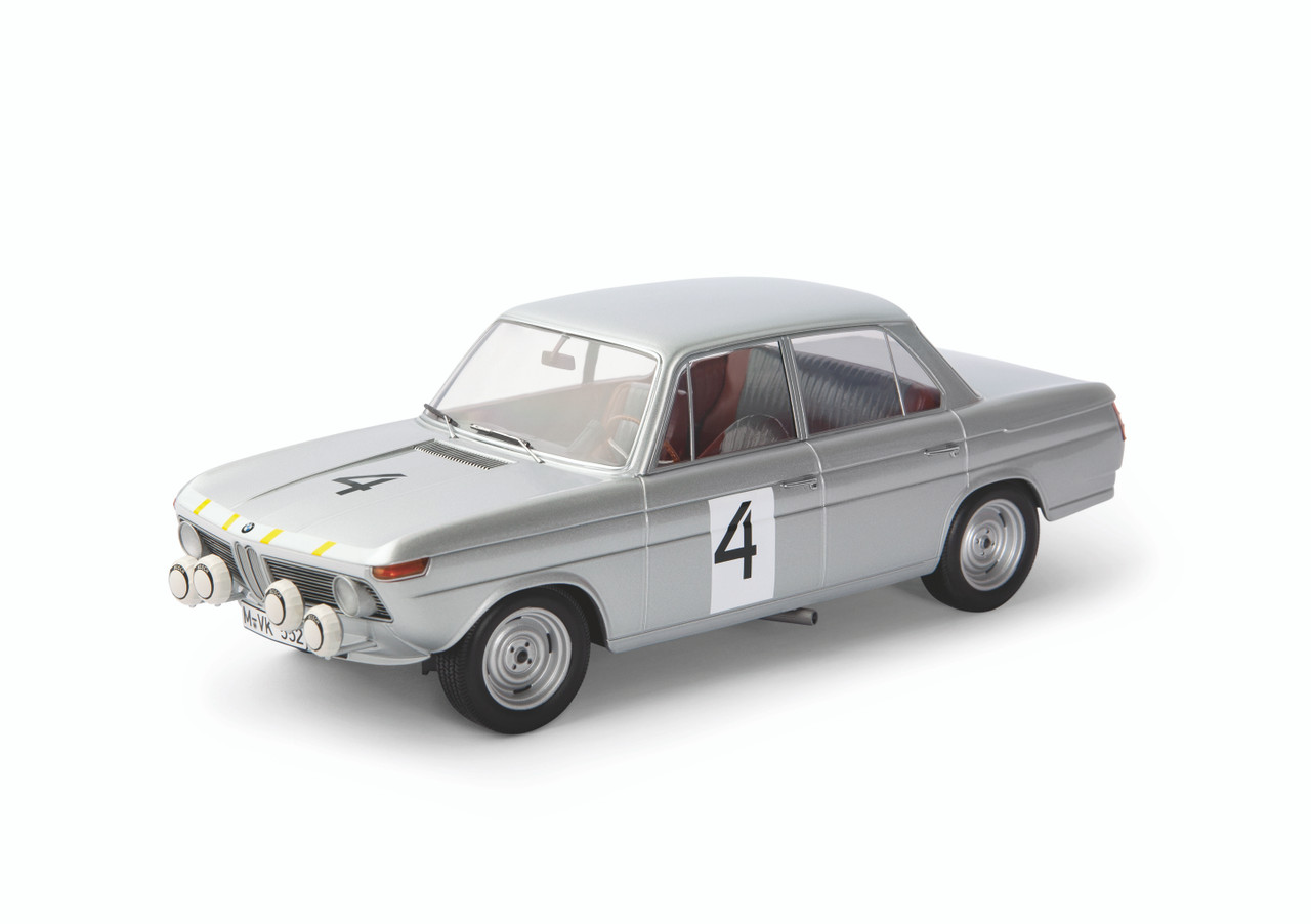 BMW  HERITAGE 1800 TI 1:18