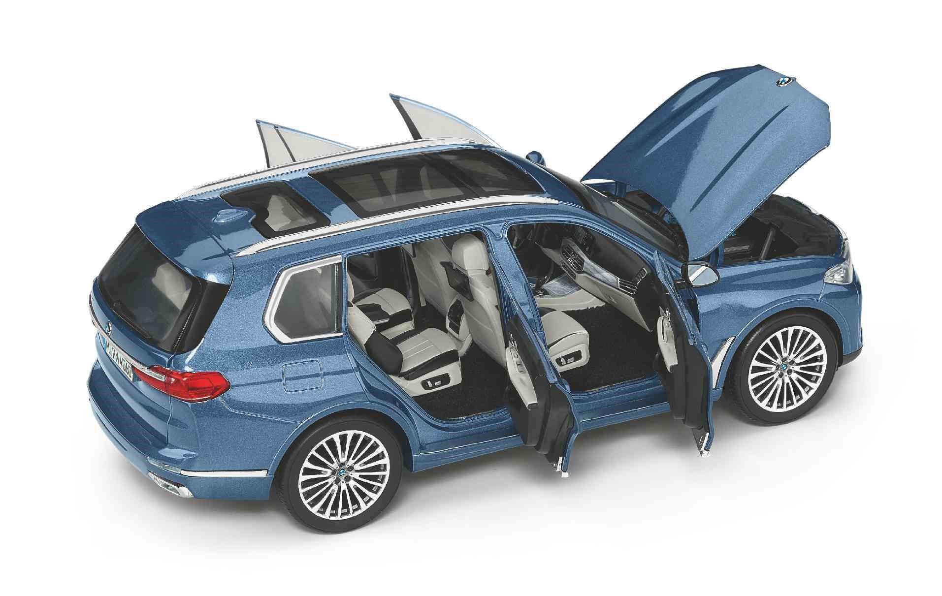BMW X7 miniatūra 1:18