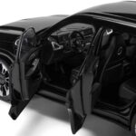 Миниатюра BMW XM 1:18
